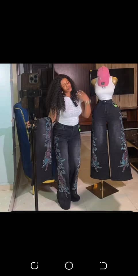 Luxury Rhinestone Embroidered Wide-Leg Jeans
